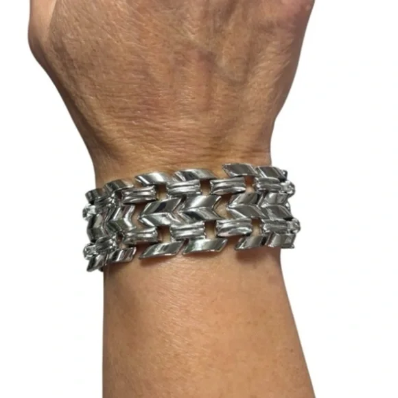 NEW Wide Silver Chain Link Bracelet 7" Silver Link Bracelet - Picture 2 of 8